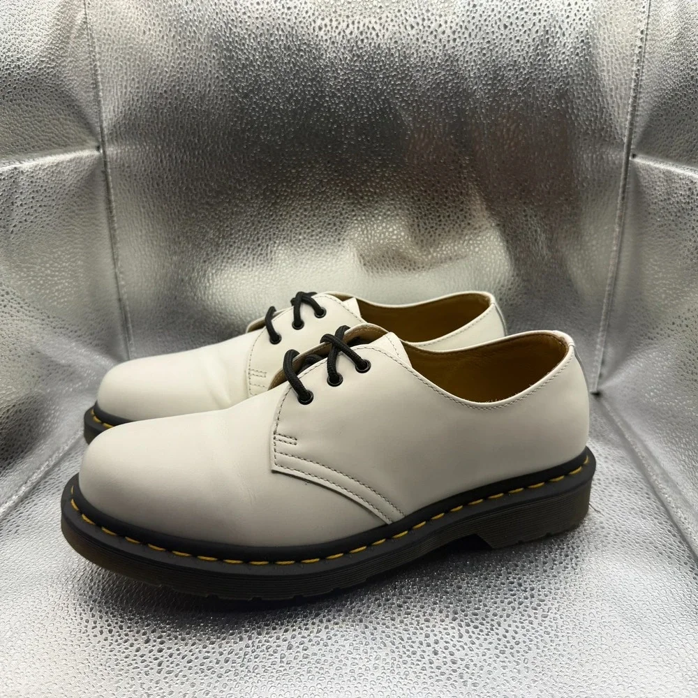 Size 8‎ Dr. Martens 1461 Smooth Patent Leather White Lace-Up Oxford Shoes